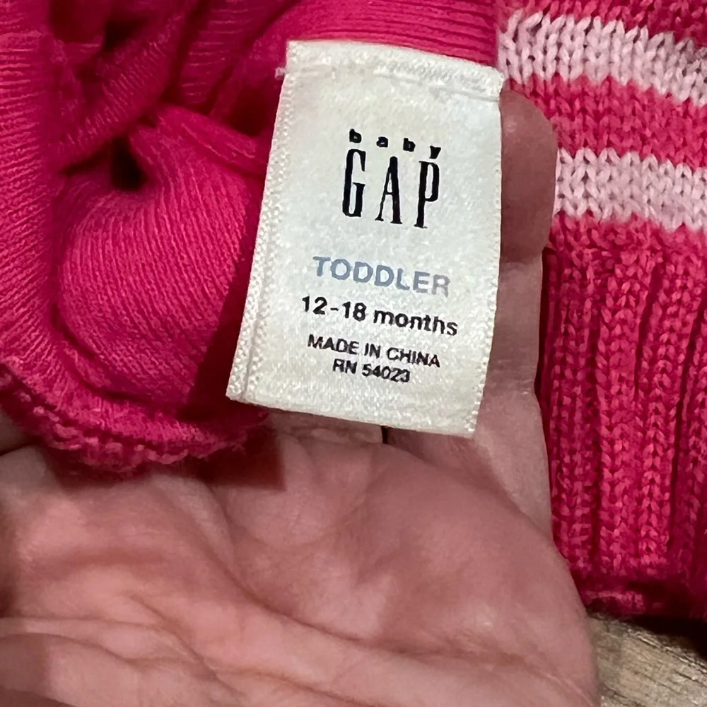 Baby Gap Mittens, size 12-18m